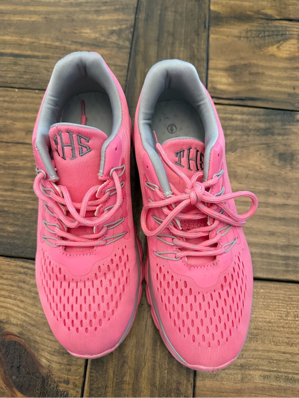 Women’s Pink Breathable Athletic Sneakers - Lace-Up Trainer